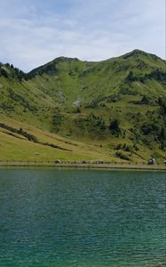 Превью обои гора, склон, пейзаж, озеро