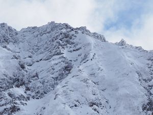 Превью обои гора, склон, снег, люди