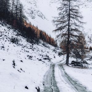 Превью обои гора, снег, деревья, дорога, зима, природа