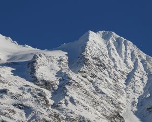 Превью обои гора, снег, пейзаж, вершина, склон, рельеф