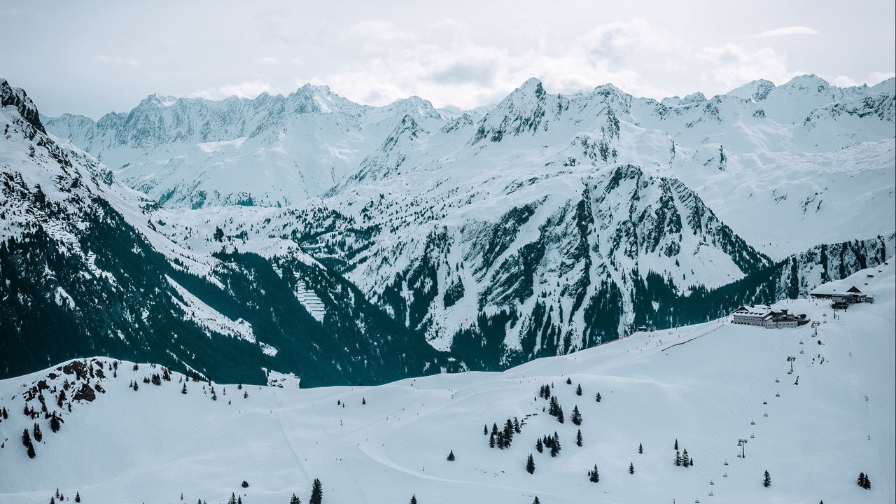 Обои гора, снег, вершина, зима, деревья, клайнвальзерталь, австрия