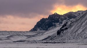 Превью обои гора, снег, закат, сумерки, природа, зима