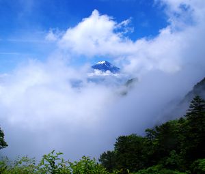 Превью обои гора, вершина, облака, высота, пейзаж