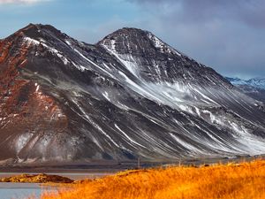 Превью обои гора, вершина, склон, горный хребет, пейзаж