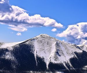 Превью обои гора, вершина, снег, небо