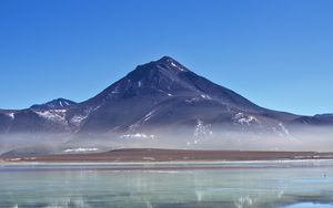Превью обои гора, вершина, вода, отражение, пейзаж