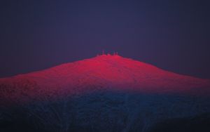 Превью обои гора, вершина, заснеженный, свет