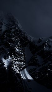 Превью обои гора, вершина, заснеженный, туман, темный, тироль, штубай, австрия