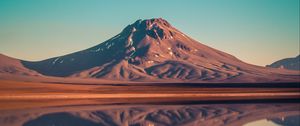 Превью обои гора, вода, отражение, лагуна, чили