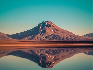 Превью обои гора, вода, отражение, лагуна, чили