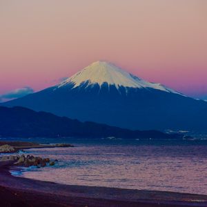 Превью обои гора, вулкан, пляж, пейзаж, фудзи, япония