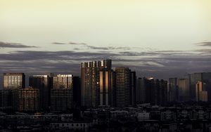 Превью обои город, архитектура, здания, небоскребы, вечер, небо