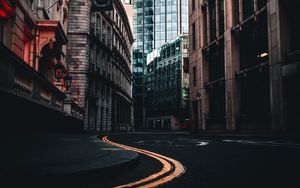 Превью обои город, дорога, разметка, здание, небоскреб