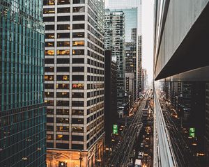 Превью обои город, дорога, железная дорога, здания