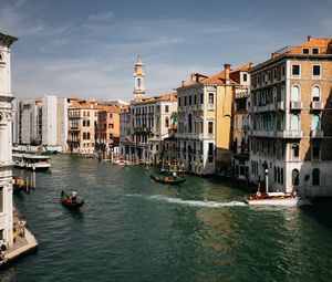 Превью обои город, лодка, река, здания, вид сверху, венеция