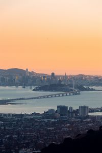 Превью обои город, небоскребы, побережье, порт, холмы