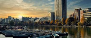 Превью обои город, река, здания, лодки