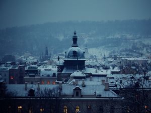 Превью обои город, церковь, рассвет, свет, здания, крыши