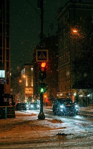 Превью обои город, улица, ночь, снег, машины
