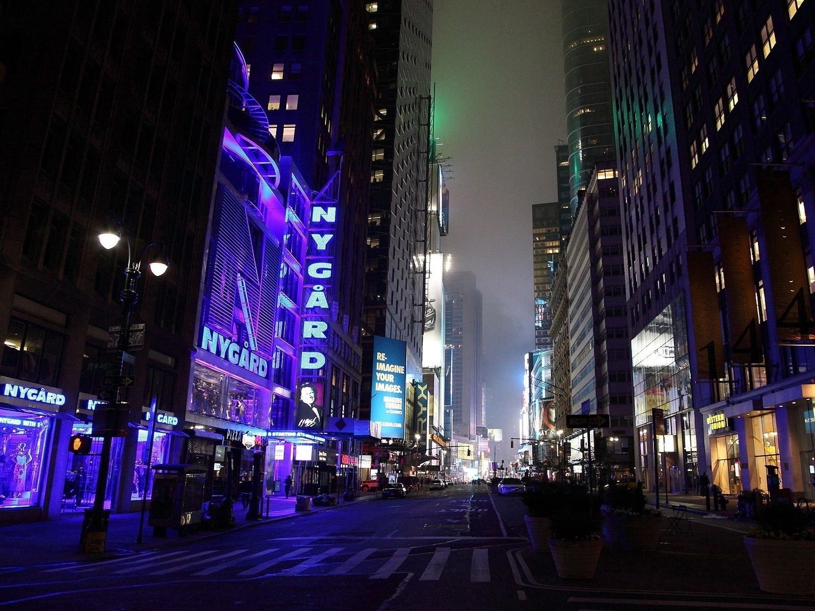 Нью-Йорк Манхэттен ночью улица