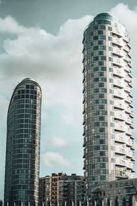 Превью обои город, здания, архитектура, облака, вид снизу