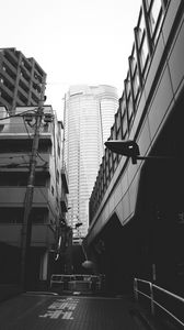 Превью обои город, здания, чб, архитектура, городской