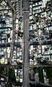 Превью обои город, здания, крыши, дорога, вид сверху