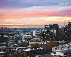 Превью обои город, здания, крыши, закат