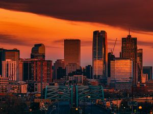 Превью обои город, здания, мост, дорога, закат