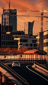 Превью обои город, здания, мост, дорога, автомобиль