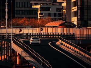 Превью обои город, здания, мост, дорога, автомобиль