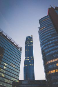 Превью обои город, здания, небоскребы, сумерки
