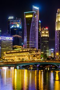 Превью обои город, здания, небоскребы, подсветка, вода, ночь
