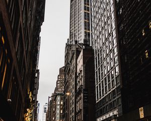 Превью обои город, здания, улица, фасады