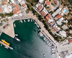 Превью обои город, здания, вид сверху, пристань, лодки, вода