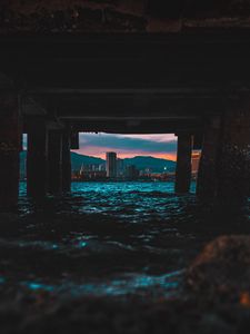 Превью обои город, здания, вода, вид