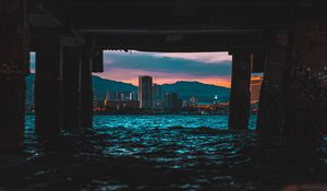 Превью обои город, здания, вода, вид