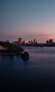 Превью обои город, здания, вода, сумерки, закат