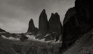 Превью обои горы, чб, скалы, камни, пейзаж