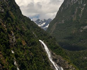 Превью обои горы, деревья, водопад, облака