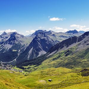 Превью обои горы, долина, склон, вершины, скалы