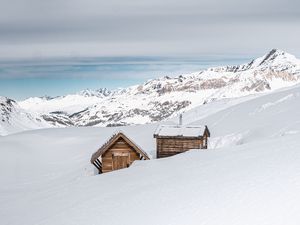 Превью обои горы, домики, снег, зима, природа