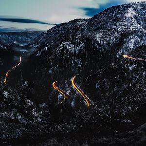 Превью обои горы, дорога, вершина, свет, заснеженный