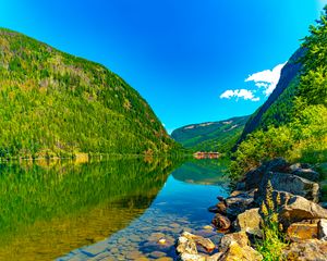 Превью обои горы, холмы, река, дно, камни, природа