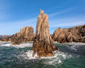 Превью обои горы, камни, скалы, море, морская пена, природа, небо