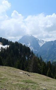 Превью обои горы, лес, деревья, облака, небо, природа