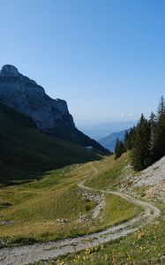 Превью обои горы, луг, дорога, деревья, пейзаж