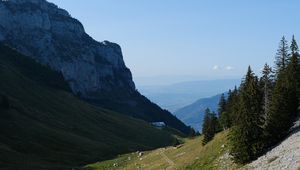 Превью обои горы, луг, дорога, деревья, пейзаж