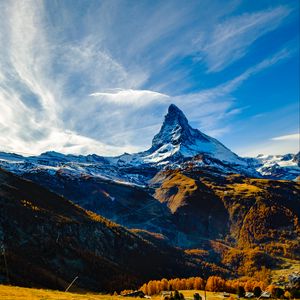 Превью обои горы, лужайка, долина, пейзаж, природа