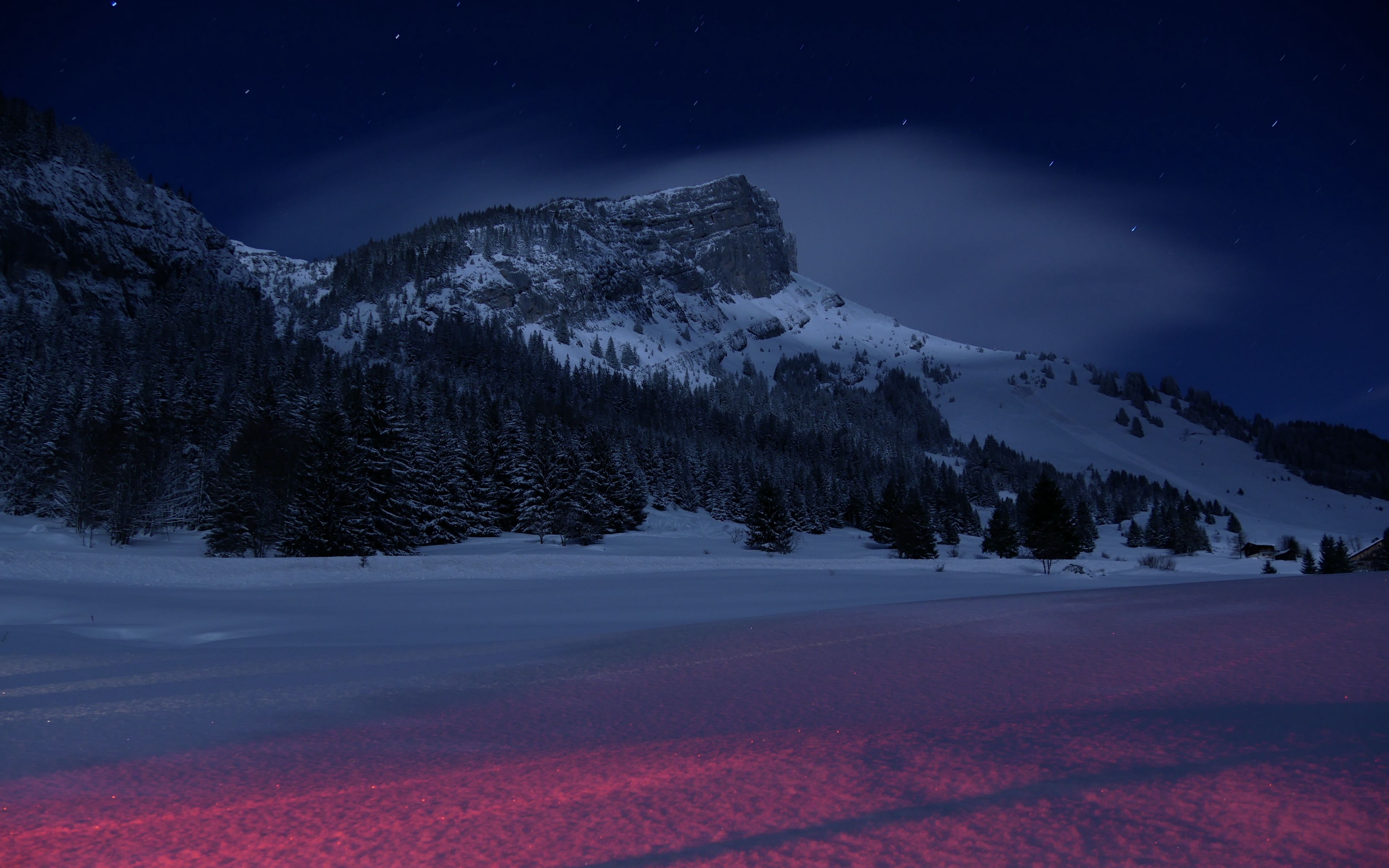Горы зимой ночью